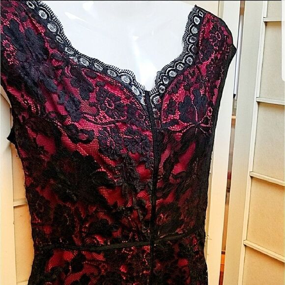 NWT! Chelsea & Violet Lace Dress - Picture 2 of 6